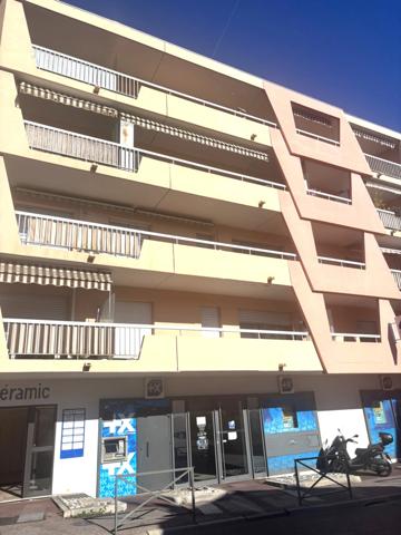 VALLAURIS Deux pièces avec cave et parking