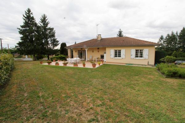 Votre havre de paix avec terrain et terrasse