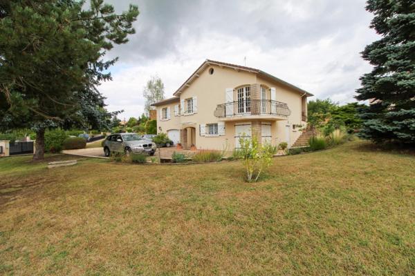 Votre havre de paix avec terrain et terrasse