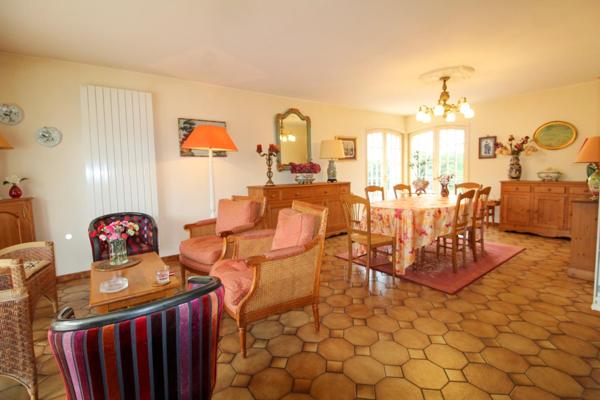 Votre havre de paix avec terrain et terrasse