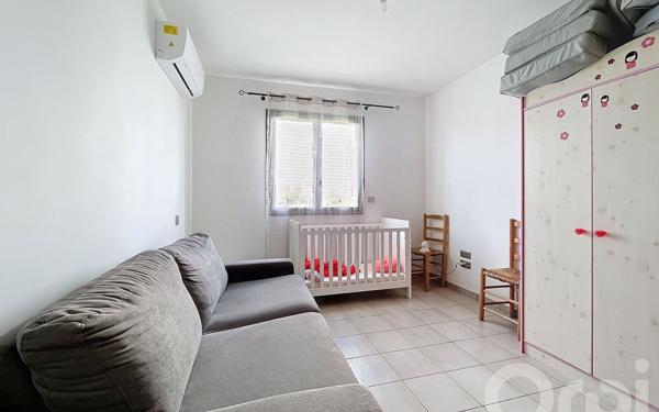 Maison à vendre    4 pièces •  Théza