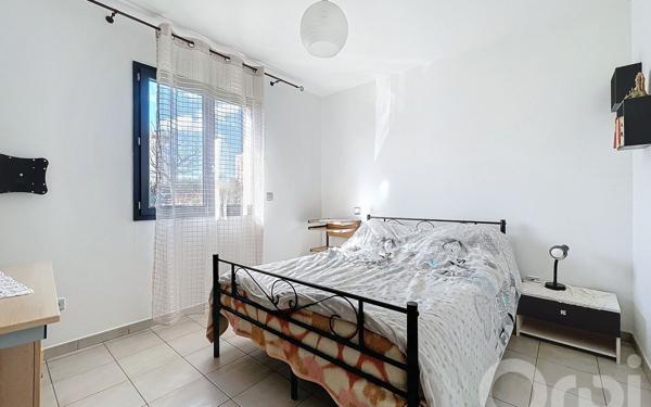 Maison à vendre    4 pièces •  Théza