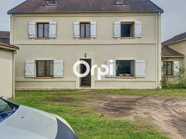 Maison à vendre    6 pièces •  Commentry