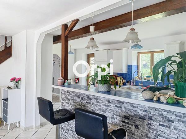 Maison à vendre    6 pièces •  Commentry