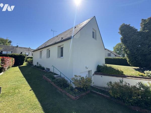 Maison de 142m², avec chambre et salle d'eau au rez-de-chaussée, belle pièce de vie