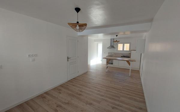 Maison à louer    3 pièces •  Lunel-Viel