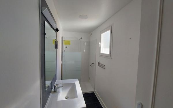 Maison à louer    3 pièces •  Lunel-Viel