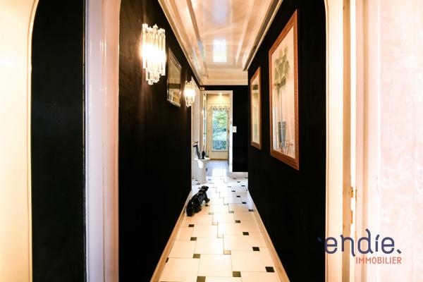 CAEN – Maison familiale avec sous-sol complet et beau potentiel