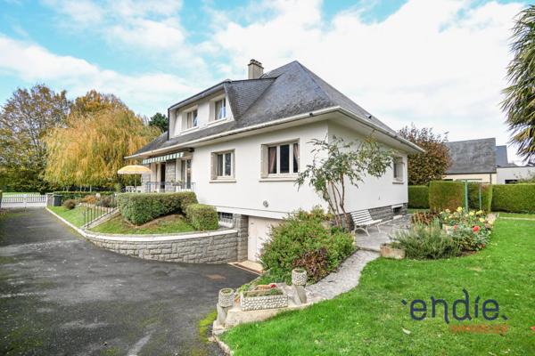 CAEN – Maison familiale avec sous-sol complet et beau potentiel