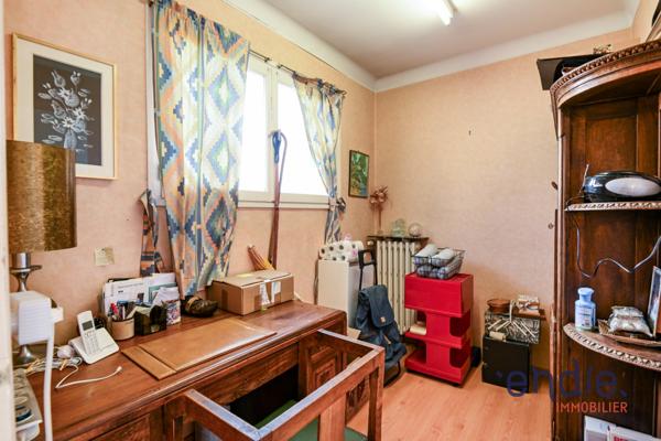 CAEN – Maison familiale avec sous-sol complet et beau potentiel