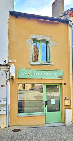 Local d activites de 106 m²