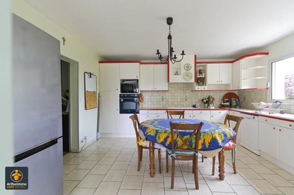 Vente Maison 7 pièces 236 m2 à Beauvoir-sur-Niort