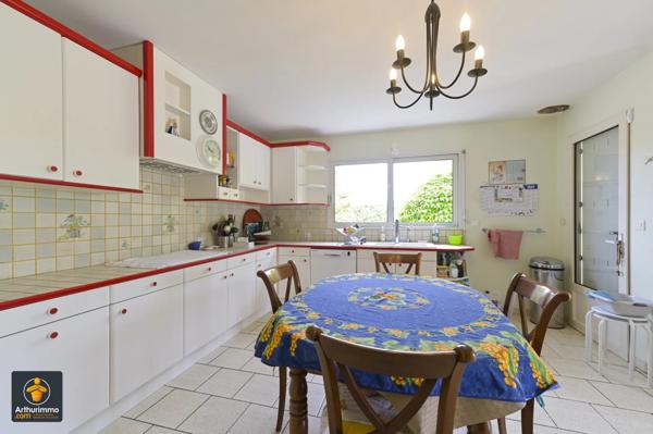Vente Maison 7 pièces 236 m2 à Beauvoir-sur-Niort
