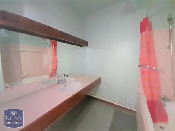 Appartement à louer 3 pièces 65.91m² Le Mans (72000)