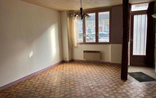Maison à vendre    3 pièces •  Étréchy