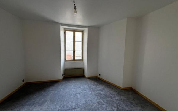 Maison à vendre    3 pièces •  Étréchy