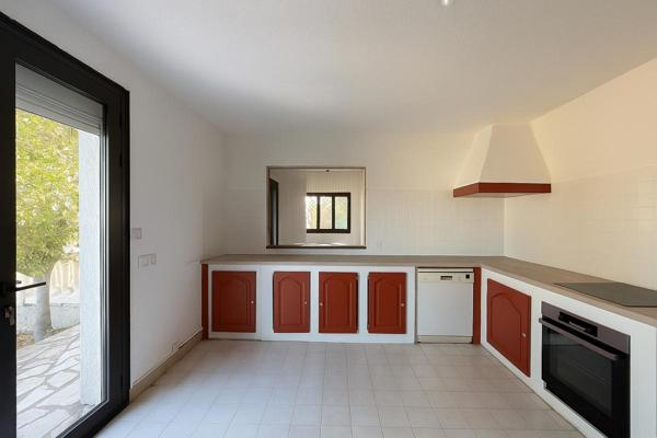 Exclusivité Villa d'architecte avec piscine et grand parc arboré