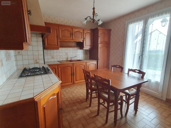 Pavillon à louer à La-Ferté-Bernard dans la Sarthe (72400), ref : 455