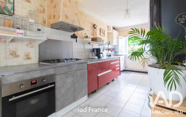 Maison à vendre 4 pièces 79 m² Le Mesnil-Saint-Denis