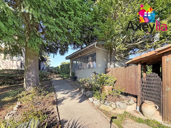 Feurs (42110) A VENDRE - SECTEUR FEURS - MAISON DE CHARME AVEC VUE PANORAMIQUE, GRAND TERRAIN ET PISCINE