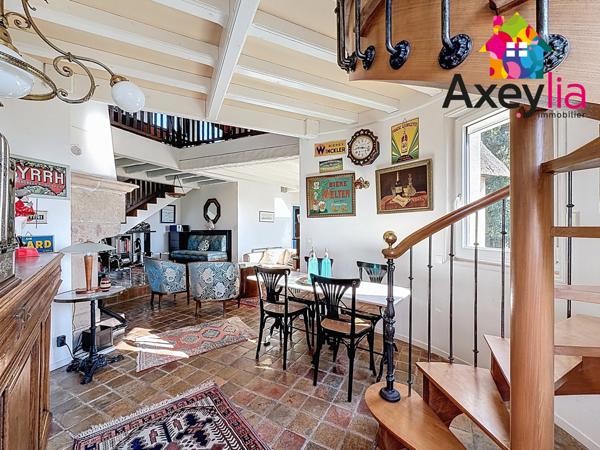 Feurs (42110) A VENDRE - SECTEUR FEURS - MAISON DE CHARME AVEC VUE PANORAMIQUE, GRAND TERRAIN ET PISCINE