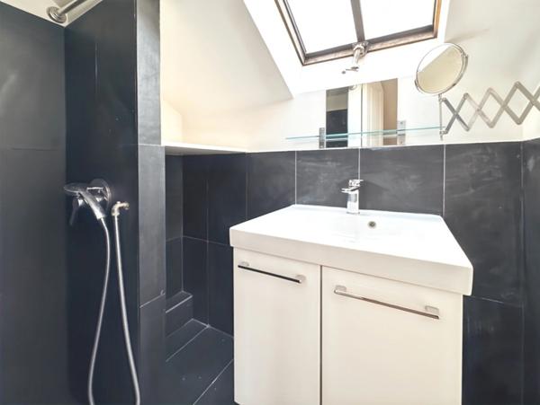 A vendre Colombes (92) , Maison familiale 1930, 7 pièces, proche centre-ville