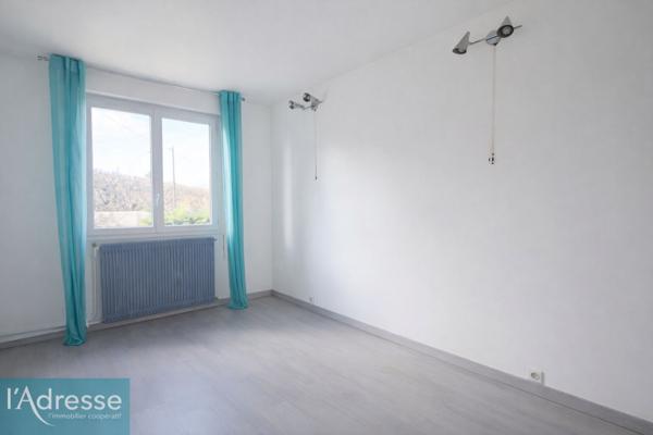 Maison familiale rénovée 144 m² avec sous-sol total dans le secteur recherché du Plateau à Savigny-sur-Orge.