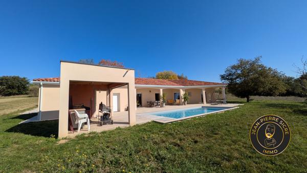 Cintegabelle (31550) Cintegabelle, Villa contemporaine d'exception avec vu panoramique sur les pyrénes, le calvaire et le clocher d