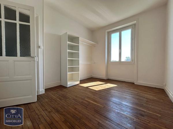 Appartement à louer 4 pièces 83.99m² Brive-la-Gaillarde (19100)