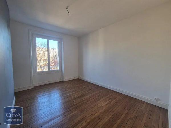 Appartement à louer 4 pièces 83.99m² Brive-la-Gaillarde (19100)