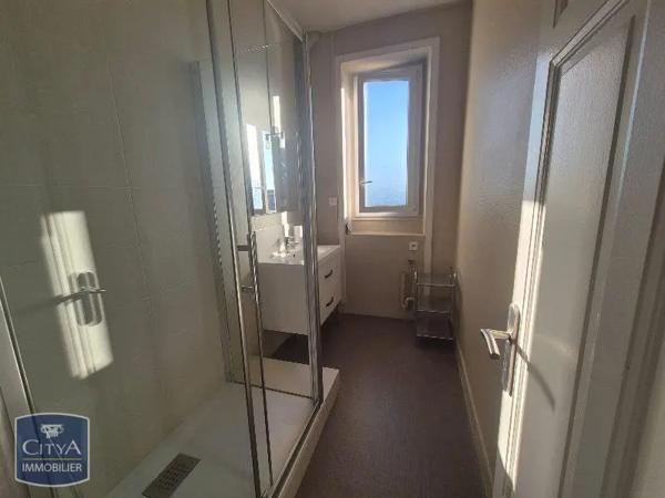 Appartement à louer 4 pièces 83.99m² Brive-la-Gaillarde (19100)