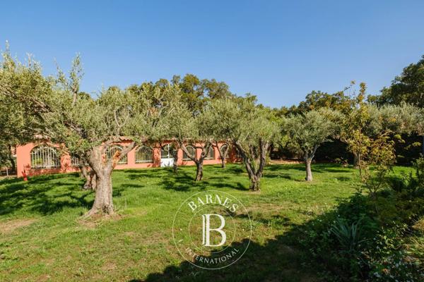 Sainte-Maxime, Villa 5 Chambres  à vendre