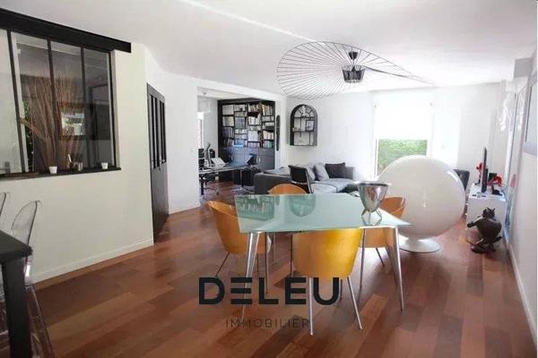 Vente immobilière : Maison à Wasquehal  5 pièces 150 m² 599 000 €- Deleu Immobilier Wasquehal.