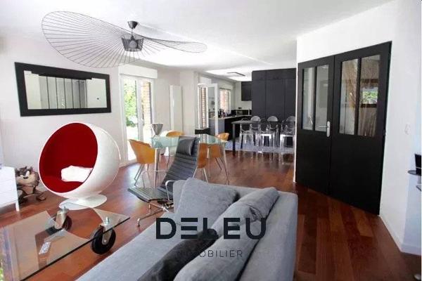 Vente immobilière : Maison à Wasquehal  5 pièces 150 m² 599 000 €- Deleu Immobilier Wasquehal.