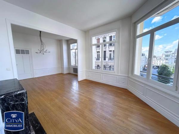 Appartement à louer 2 pièces 52.13m² Saint-Quentin (02100)