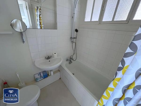 Appartement à louer 2 pièces 52.13m² Saint-Quentin (02100)