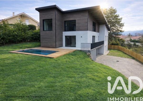 Maison à vendre 8 pièces 248 m² Claix