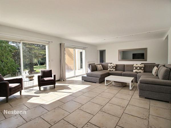 Maison Entraigues Sur La Sorgue 4 pièce(s) 201.50 m2 terrain constructible