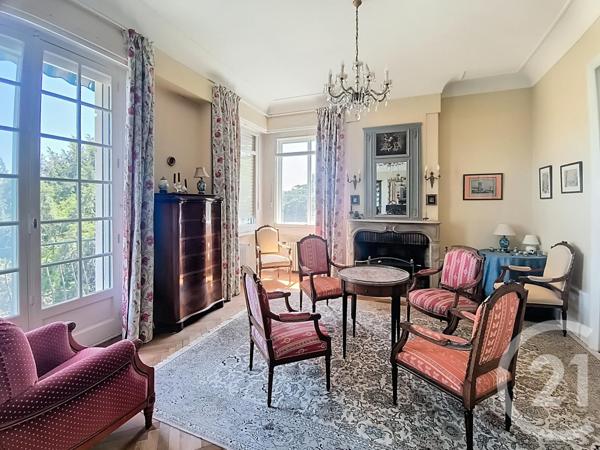 Maison à vendre  10 pièces - 294 m2 POITIERS - 86