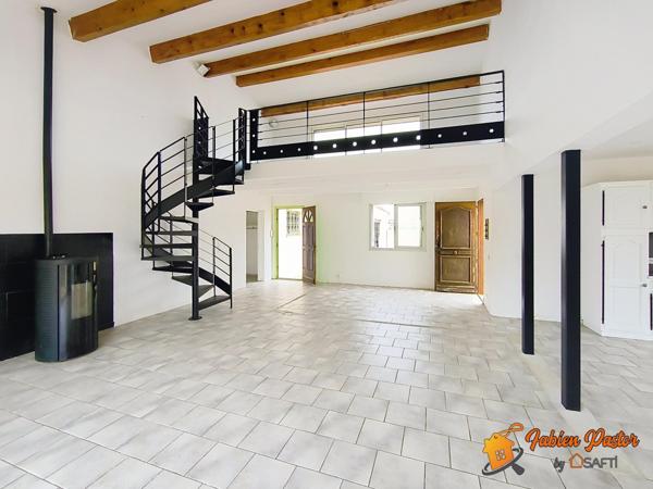 Maison plain-pied 5 pièces 140 m² + garage