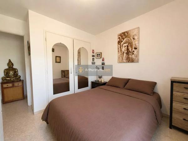 Vente                                                      Appartement
                        
                     2 pièces                      55 m2                     à Saint-Raphaël