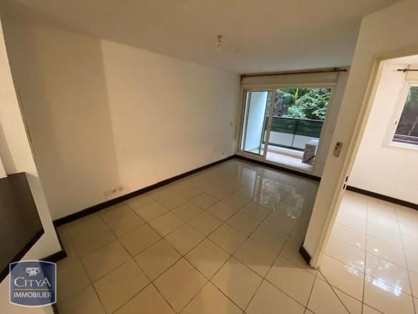 Appartement à louer 2 pièces 34.64m² La Possession (97419)