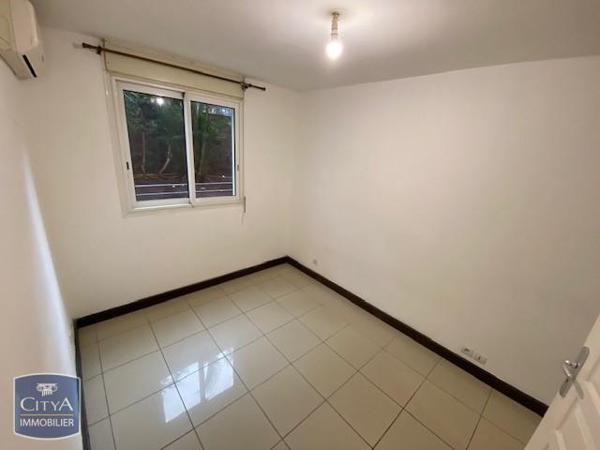 Appartement à louer 2 pièces 34.64m² La Possession (97419)