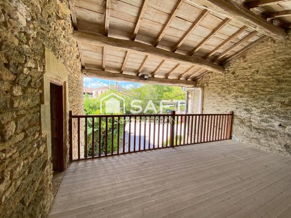 Belle longère rénovée 7ch , dépendances