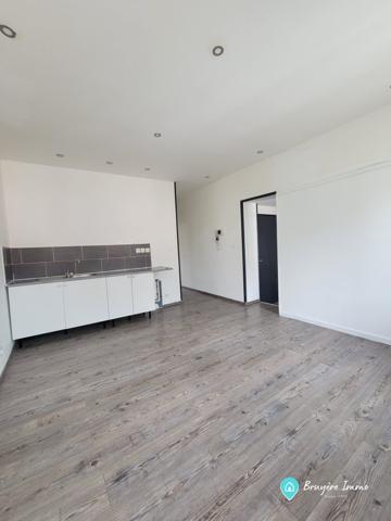 Duplex à vendre, 6 pièces - Saint-Michel 02830