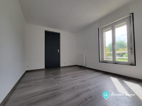 Duplex à vendre, 6 pièces - Saint-Michel 02830