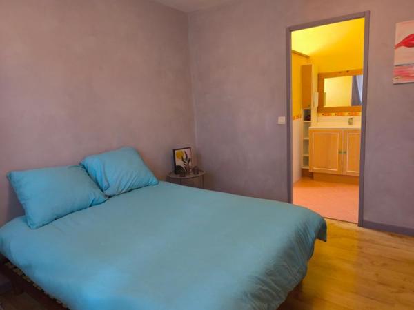 VILLA INDEPENDANTE 230 M2 , AVEC TERRASSE ET PISCINE