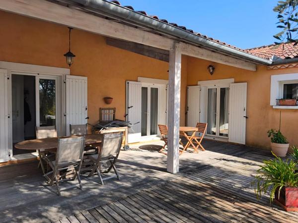 VILLA INDEPENDANTE 230 M2 , AVEC TERRASSE ET PISCINE