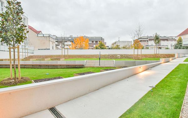 Appartement à vendre    4 pièces • 75,20 m2 Noisy-le-Sec