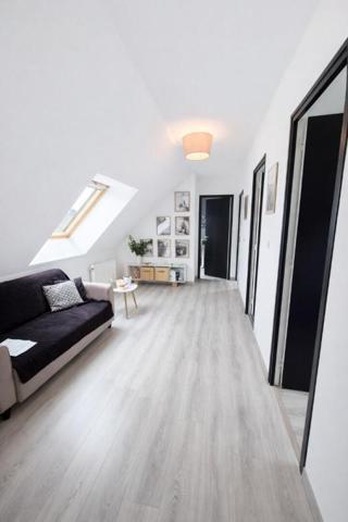 Belle maison  de 118 m2 sur terrain de 500m2 - 4 chambres - Sous-sol complet - Quartier calme  - Maison isolée par l'extérieur